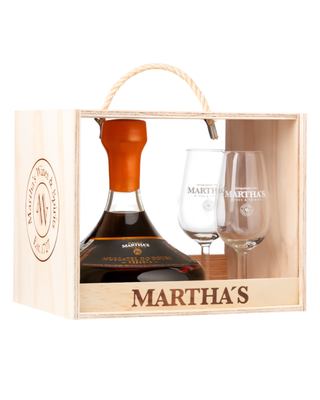 Martha's Decanter Noble Reserva Muscat Wine with Glass 75cl